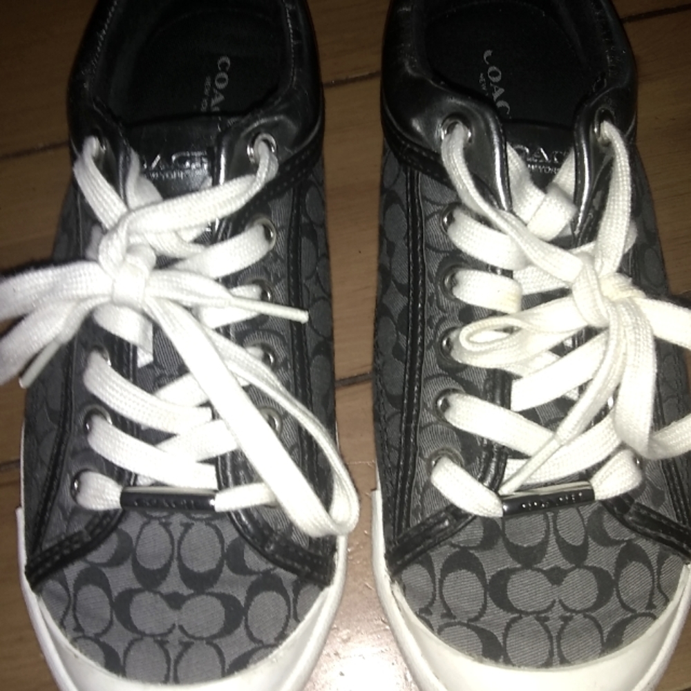 COACH NEW YORK FRANCESCA SIGNATURE LACE-UP ATHLETIC TENNIS SHOES 🦋